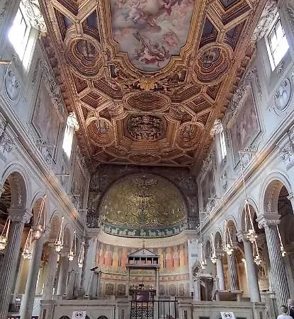 Teatime Al Colosseo Рим