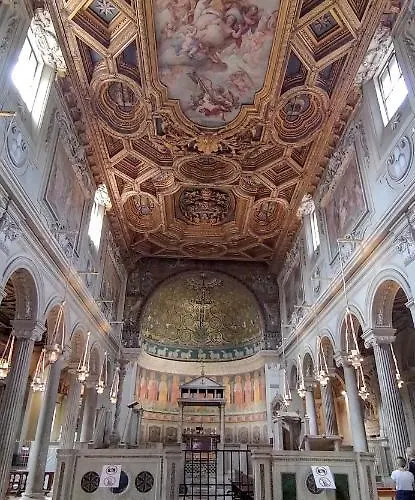 Teatime Al Colosseo Rom